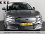 Ford Mustang Mach-E RWD 75 kWh SOH ACCU 93.5 %. 1e EIG 100% oh .PANORAMADAK.360 CAMERA. APPLE CARPLAY/ANDROID AUTO.
