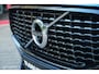 Volvo XC60 2.0 Recharge T8 AWD R-Design | Luchtvering | ACC | 22 Inch | Pano | Stoelverwarming en ventilatie | Stuurwielverwarming | Pilot Assist | Harman Kardon | Bursting Blue | 360 camera