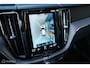 Volvo XC60 2.0 Recharge T8 AWD R-Design | Luchtvering | ACC | 22 Inch | Pano | Stoelverwarming en ventilatie | Stuurwielverwarming | Pilot Assist | Harman Kardon | Bursting Blue | 360 camera