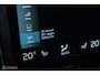 Volvo XC60 2.0 Recharge T8 AWD R-Design | Luchtvering | ACC | 22 Inch | Pano | Stoelverwarming en ventilatie | Stuurwielverwarming | Pilot Assist | Harman Kardon | Bursting Blue | 360 camera