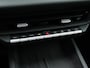 Volkswagen ID.3 Neo Life 50 kWh 170pk | Nu in de showroom | Steunhaak | Achteruitrijcamera | Stoel- en stuurverwarming |