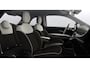 Fiat 500e La Prima | 10,25" touchscreen radio met Bluetooth, DAB & USB | Automatische airconditioning | Extra getint glas achter