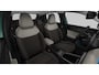 Fiat 600 600e La Prima | 10,25" touchscreen radio met Bluetooth, DAB & USB | Automatische airconditioning | Extra getint glas achter