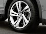 Volkswagen Tiguan 1.4 TSI 245pk DSG eHybrid R-Line Business · Apple/Android Car Play · Wegklapbare Trekhaak · Alarm · Dodehoek Detectie · Stoel-& Stuurverwarming · 19'' Inch ·