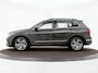 Volkswagen Tiguan 1.4 TSI 245pk DSG eHybrid R-Line Business · Apple/Android Car Play · Wegklapbare Trekhaak · Alarm · Dodehoek Detectie · Stoel-& Stuurverwarming · 19'' Inch ·