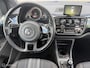 Volkswagen Up! 1.0 Club Edition BlueMotion 2015 / Stoelverwarming / Navigatie / Zwarte dakhemelel / NAP