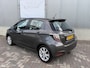 Toyota Yaris 1.5 Full Hybrid Dynamic 2013 Automaat / Camera / Keyless / Trekhaak / 2e eigenaar NAP