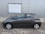 Toyota Yaris 1.5 Full Hybrid Dynamic 2013 Automaat / Camera / Keyless / Trekhaak / 2e eigenaar NAP