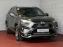 Toyota RAV4 2.5 PHEV AWD 306PK ✅gloednieuw ✅ | Trekgew. 1500KG | Head-up display | Camera | Full LED | Elektrische achterklep | Stuur/Stoelverwarming voor+achter PHEV PLUG IN