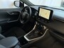 Toyota RAV4 2.5 PHEV AWD 306PK ✅gloednieuw ✅ | Trekgew. 1500KG | Head-up display | Camera | Full LED | Elektrische achterklep | Stuur/Stoelverwarming voor+achter PHEV PLUG IN