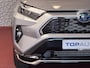 Toyota RAV4 2.5 PHEV AWD 306PK ✅gloednieuw ✅ | Trekgew. 1500KG | Head-up display | Camera | Full LED | Elektrische achterklep | Stuur/Stoelverwarming voor+achter PHEV PLUG IN