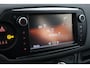 Toyota Yaris 1.3 VVT-i Aspiration | Origineel NL | Trekhaak | Navigatie | Airco | Camera | 15 inch | Bluetooth