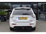 Mitsubishi Outlander 2.0 PHEV instyle+ | Trekhaak | Leder | Camera | Navigatie | Schuif-/Kanteldak | Adaptive Cruise |