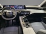 Peugeot 3008 SUV Hybrid 136 pk Allure | Trekhaak | Black Pack | Navigatie | Camera