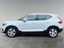 Volvo XC40 T4 Momentum Pro | Vos geleverd en onderhouden| Trekhaak | Harman Kardon |