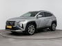 Hyundai Tucson 1.6 T-GDI HEV Premium All Season | Metallic lak | 1ste eigenaar | Zelf geleverd en onderhouden 100% |