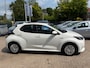 Toyota Yaris 1.5 Hybrid Active / 49.000 KM / 1E EIGENAAR / APPLE CARPLAY/ NL-AUTO / ACHTERUITRIJCAMERA/ECC/CRUISE CONTROL/TREKHAAK