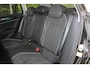 Volkswagen Passat Variant 1.5 eHybrid Elegance Business 272 Pk | Incl. 12 maanden Garantie | Stoelmassage | Stoelverwarming/ventilatie | Head-Up Display | Keyless entry/start | 360° Camera | Elektrisch wegklapbare trekhaak | Elektrische kofferbak | Sfeerverlichting | Elektrisch verstelbare stoelen met memory | Achterbank verwarmd | Adaptive cruise controle | Draadloze telefoonlader | Apple CarPlay/Android Auto | Navigatie | Climate controle |