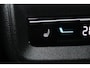 Volkswagen Passat Variant 1.5 eHybrid Elegance Business 272 Pk | Incl. 12 maanden Garantie | Stoelmassage | Stoelverwarming/ventilatie | Head-Up Display | Keyless entry/start | 360° Camera | Elektrisch wegklapbare trekhaak | Elektrische kofferbak | Sfeerverlichting | Elektrisch verstelbare stoelen met memory | Achterbank verwarmd | Adaptive cruise controle | Draadloze telefoonlader | Apple CarPlay/Android Auto | Navigatie | Climate controle |