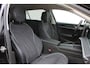 Volkswagen Passat Variant 1.5 eHybrid Elegance Business 272 Pk | Incl. 12 maanden Garantie | Stoelmassage | Stoelverwarming/ventilatie | Head-Up Display | Keyless entry/start | 360° Camera | Elektrisch wegklapbare trekhaak | Elektrische kofferbak | Sfeerverlichting | Elektrisch verstelbare stoelen met memory | Achterbank verwarmd | Adaptive cruise controle | Draadloze telefoonlader | Apple CarPlay/Android Auto | Navigatie | Climate controle |