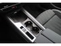 Volkswagen Passat Variant 1.5 eHybrid Elegance Business 272 Pk | Incl. 12 maanden Garantie | Stoelmassage | Stoelverwarming/ventilatie | Head-Up Display | Keyless entry/start | 360° Camera | Elektrisch wegklapbare trekhaak | Elektrische kofferbak | Sfeerverlichting | Elektrisch verstelbare stoelen met memory | Achterbank verwarmd | Adaptive cruise controle | Draadloze telefoonlader | Apple CarPlay/Android Auto | Navigatie | Climate controle |