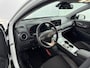 Hyundai Kona Electric EV Fashion 64 kWh Lage km stand! | Head up Display | Nederlandse auto | Batterij garantie tm 160.000 km!