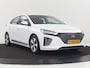 Hyundai Ioniq 1.6 GDi PHEV Premium | Stoelventilatie | Leder | Camera | SOH 91,3% | Carplay | Infinity Sound | Climate control | Stoelverwarming | Bi-Xenon | Adaptive cruise | Plug In