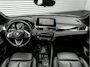 BMW X1 sDrive20i xLine - Pano - Trekhaak - Head-Up - Camera