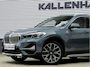 BMW X1 sDrive20i xLine - Pano - Trekhaak - Head-Up - Camera