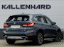 BMW X1 sDrive20i xLine - Pano - Trekhaak - Head-Up - Camera