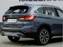 BMW X1 sDrive20i xLine - Pano - Trekhaak - Head-Up - Camera