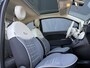 Fiat 500 1.0 Hybrid Lounge Panoramadak - Airco - Bluetooth - Cruise control - Parkeersensor achter - Licht metalen velgen 15 inch - Mistlampen voor - Stuur multifunctioneel - Radio - Start/stop systeem - Elektrische ramen