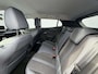 Peugeot e-2008 EV Allure Première 50 kWh | SOH 90% | 360 Camera | CarPlay | Navigatie | Stoelverwarming | 1e Eigenaar | Incl. BTW