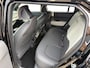 Kia EV3 GT-Line Business Edition 81.4 kWh | Rijdende Demo! | Draadloos Apple Carplay / Android Auto | Navigatiesysteem | Stoel + Stuurverwarming | Licht + Regensensor | Elektrisch Verstelbare Bestuurdersstoel | Cruise Control Adaptief | Dodehoekdetectie | 19"Lichtmetalen Velgen | Rijstrooksensor + Correctie