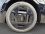Kia EV3 GT-Line Business Edition 81.4 kWh | Rijdende Demo! | Draadloos Apple Carplay / Android Auto | Navigatiesysteem | Stoel + Stuurverwarming | Licht + Regensensor | Elektrisch Verstelbare Bestuurdersstoel | Cruise Control Adaptief | Dodehoekdetectie | 19"Lichtmetalen Velgen | Rijstrooksensor + Correctie