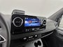 Mercedes-Benz Sprinter 317 CDI L2H2 Select Geveerde stoel Navigatie Parkeerpakket Stoelverwarming Betimmering Trekhaak 24 maanden Mercedes Certified garantie