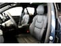 Volvo XC60 2.0 T8 AWD 299kW/407pk Aut8 MJ2027, NIEUW €82.945! Plug-in Ultra Black Exec. LUCHTVERING + BOWERS&WILKINS + PANORAMADAK + EL.TREKHAAK + HEAD-UP + PILOT ASSIST + STOELVERWARMING/-VENTILATIE&-MASSAGE + STUURVERARMING + 360 CAMERA + 21" LM-VELGEN!!