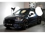 Volvo XC60 2.0 T8 AWD 299kW/407pk Aut8 MJ2027, NIEUW €82.945! Plug-in Ultra Black Exec. LUCHTVERING + BOWERS&WILKINS + PANORAMADAK + EL.TREKHAAK + HEAD-UP + PILOT ASSIST + STOELVERWARMING/-VENTILATIE&-MASSAGE + STUURVERARMING + 360 CAMERA + 21" LM-VELGEN!!