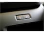 Volvo XC60 2.0 T8 AWD 299kW/407pk Aut8 MJ2027, NIEUW €82.945! Plug-in Ultra Black Exec. LUCHTVERING + BOWERS&WILKINS + PANORAMADAK + EL.TREKHAAK + HEAD-UP + PILOT ASSIST + STOELVERWARMING/-VENTILATIE&-MASSAGE + STUURVERARMING + 360 CAMERA + 21" LM-VELGEN!!