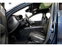 Volvo XC60 2.0 T8 AWD 299kW/407pk Aut8 MJ2027, NIEUW €82.945! Plug-in Ultra Black Exec. LUCHTVERING + BOWERS&WILKINS + PANORAMADAK + EL.TREKHAAK + HEAD-UP + PILOT ASSIST + STOELVERWARMING/-VENTILATIE&-MASSAGE + STUURVERARMING + 360 CAMERA + 21" LM-VELGEN!!