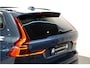 Volvo XC60 2.0 T8 AWD 299kW/407pk Aut8 MJ2027, NIEUW €82.945! Plug-in Ultra Black Exec. LUCHTVERING + BOWERS&WILKINS + PANORAMADAK + EL.TREKHAAK + HEAD-UP + PILOT ASSIST + STOELVERWARMING/-VENTILATIE&-MASSAGE + STUURVERARMING + 360 CAMERA + 21" LM-VELGEN!!
