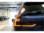 Volvo XC60 2.0 T8 AWD 299kW/407pk Aut8 MJ2027, NIEUW €82.945! Plug-in Ultra Black Exec. LUCHTVERING + BOWERS&WILKINS + PANORAMADAK + EL.TREKHAAK + HEAD-UP + PILOT ASSIST + STOELVERWARMING/-VENTILATIE&-MASSAGE + STUURVERARMING + 360 CAMERA + 21" LM-VELGEN!!