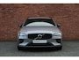 Volvo V60 T6 Plug-in hybrid AWD Plus Dark | Trekhaak | All-Season Banden | 360 graden camera | Verwarmbare voorstoelen en stuurwiel | Premium audio by Harman Kardon | Sportstoelen | Apple Carplay