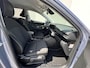 Hyundai Kona Comfort Smart 65.4 kWh / Trekhaak afneembaar 750 kg / CCS snel laden / HUD / Stuur- en stoelverwarming / Navi / Apple Carplay Android / 18" LM wielen /