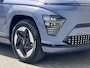 Hyundai Kona Comfort Smart 65.4 kWh / Trekhaak afneembaar 750 kg / CCS snel laden / HUD / Stuur- en stoelverwarming / Navi / Apple Carplay Android / 18" LM wielen /