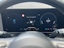 Hyundai Kona Comfort Smart 65.4 kWh / Trekhaak afneembaar 750 kg / CCS snel laden / HUD / Stuur- en stoelverwarming / Navi / Apple Carplay Android / 18" LM wielen /