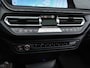 BMW 1-Serie 118i Executive Edition M Sport (SCHUIFDAK,APPLE CARPLAY,NAVI,SFEERVERLICHTING,SPOILER,CLIMATE,CRUISE,GETINT,LM VELGEN)