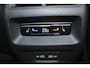 Volkswagen Tiguan 1.5 eHybrid R-Line Edition | Incl. 12 maanden Garantie | Panorama dak | Elektrisch wegklapbare trekhaak | Massage stoelen | Elektrisch verstelbare stoelen met memory | Head-Up Display | Stoelverwarming/ventilatie | 360° Camera | Harman/Kardon Audiosysteem | Achterbank verwarmd | Apple CarPlay/Android Auto | Stuurwielverwarming | Adaptive cruise controle | Elektrische kofferbakklep | Dodehoekdetectie |