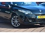 Renault Megane megane cabrio Nette Megane cabrio zeer goed onderhouden laatste grote beurt bij 202000km met oa panoramadak leren bekleding stoelverwarming xenon pdc lmv navigatie