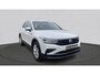 Volkswagen Tiguan 1.5 TSI 150pk DSG Life Business | Panoramadak | Wekl. trekhaak | Keyless | Stoelverwarming